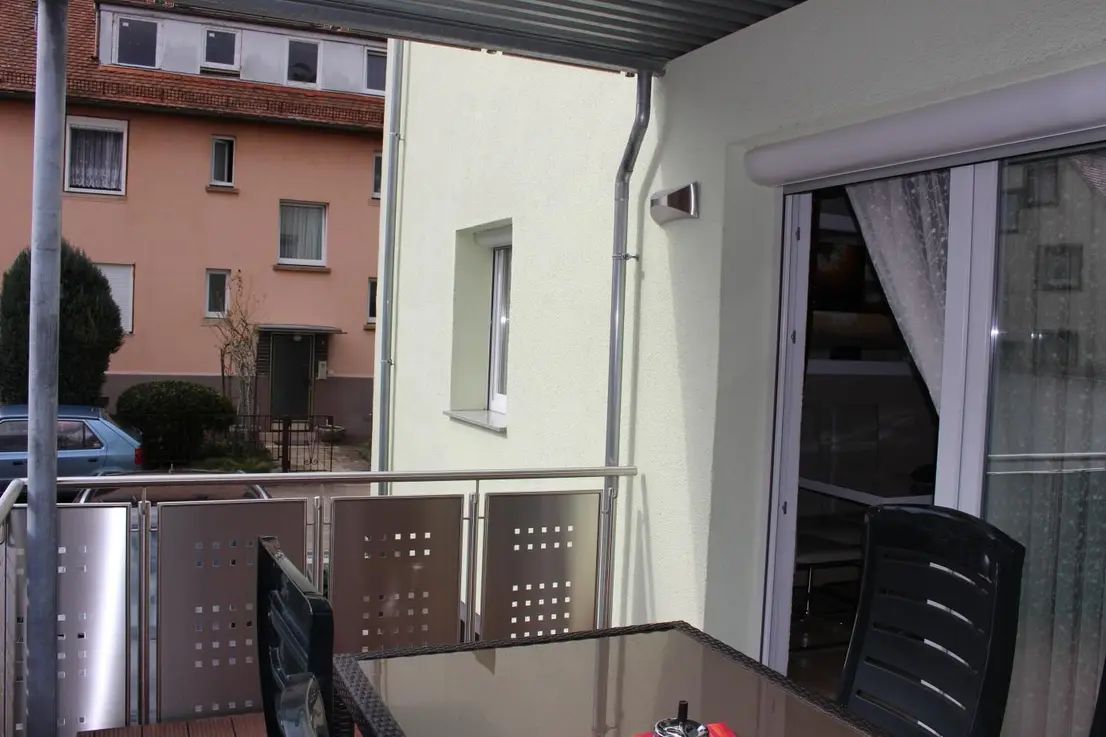 Furnished, neat 3-room apartment with balcony and EBK in Heilbronn
