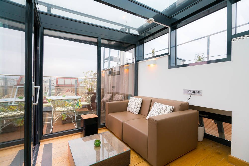 Small but impressive: Extravagant penthouse with rooftop terrace