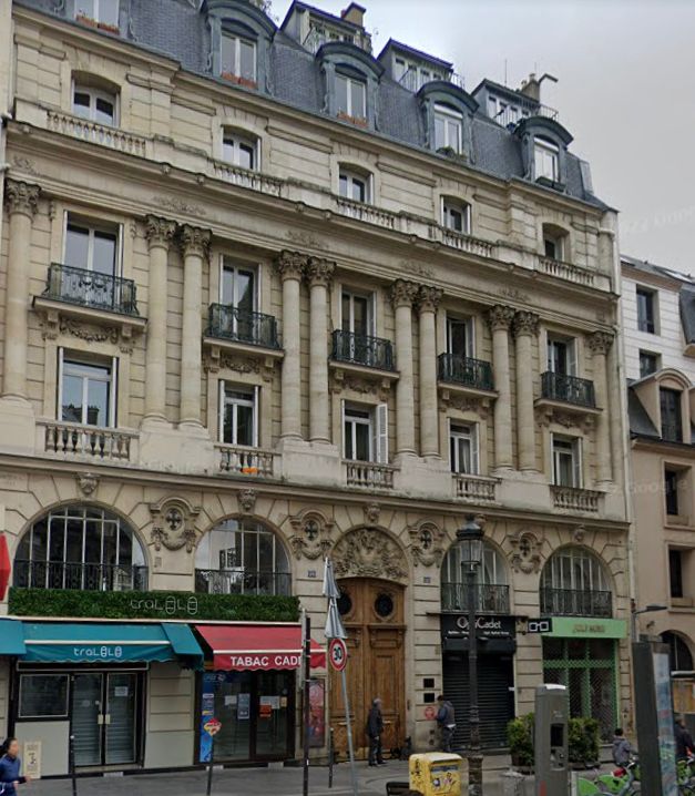 Perfectly located Haussmannian flat 2 bedrooms