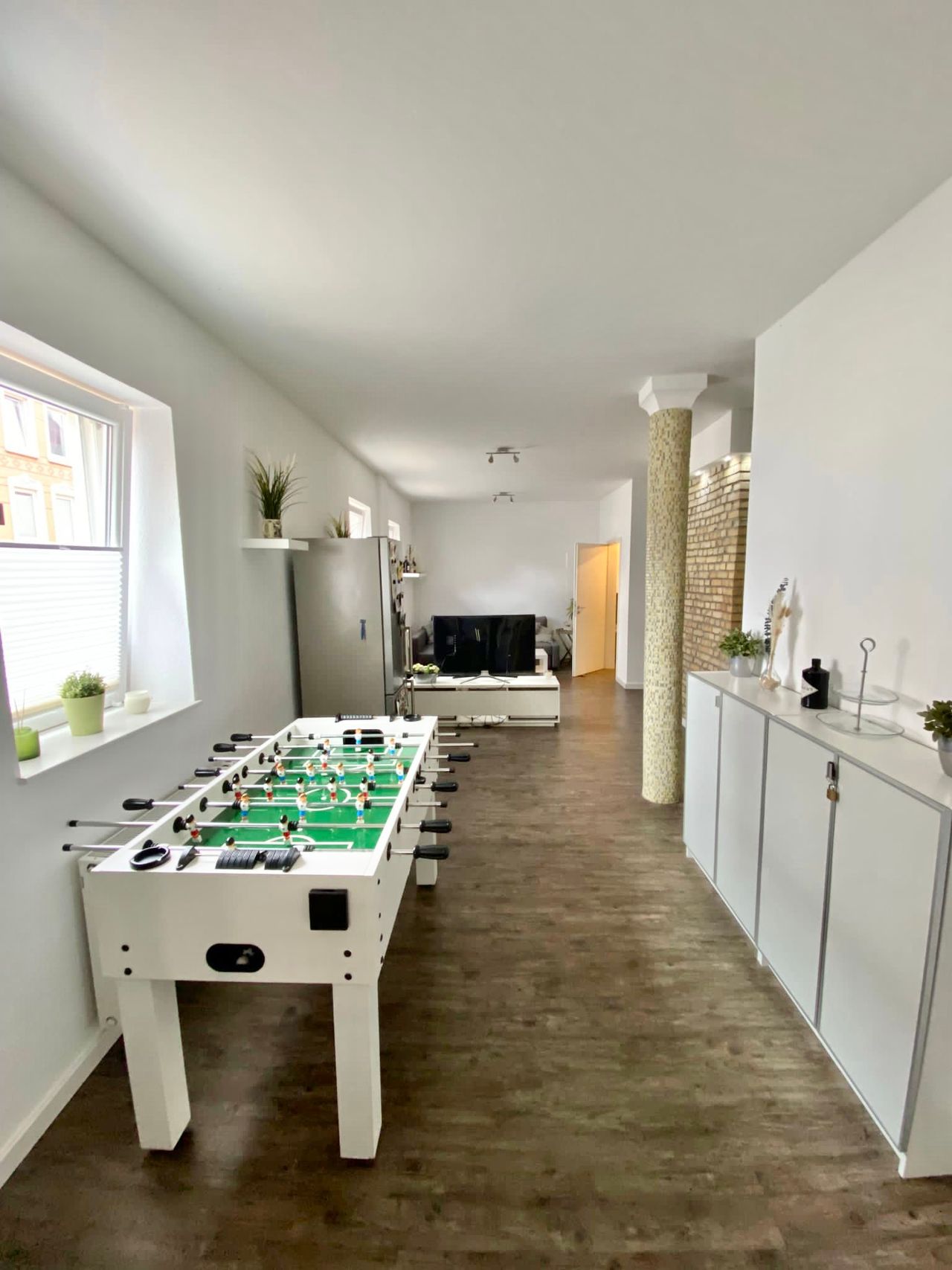 Exclusive, modernized 2-room apartment in a former corner pub in a central location in Kiel