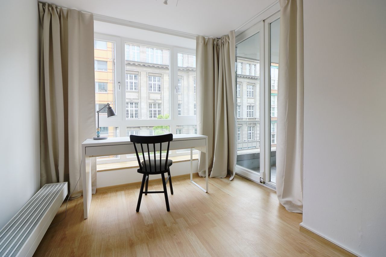 Wonderful, bright studio apartment in Kreuzberg