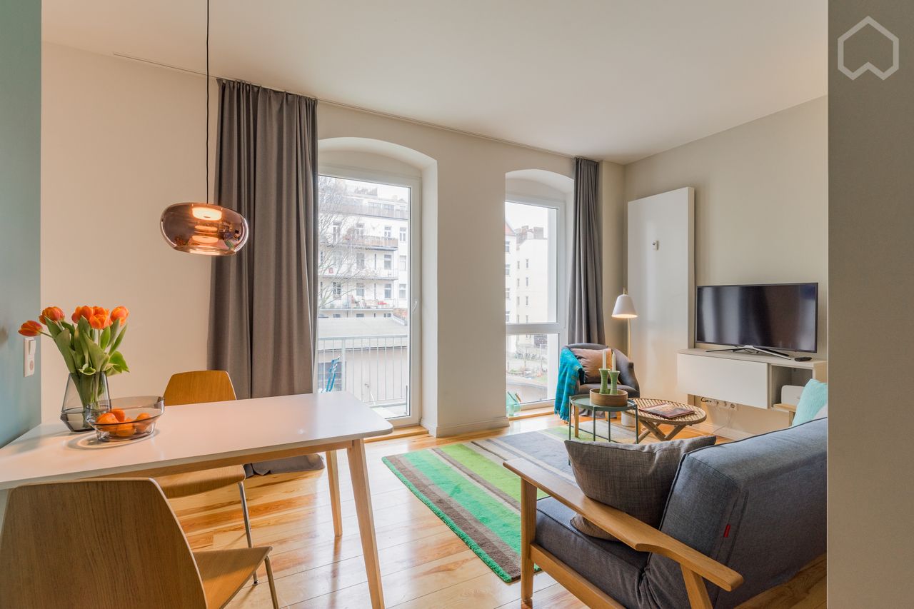 Bright, perfect apartment in Friedrichshain