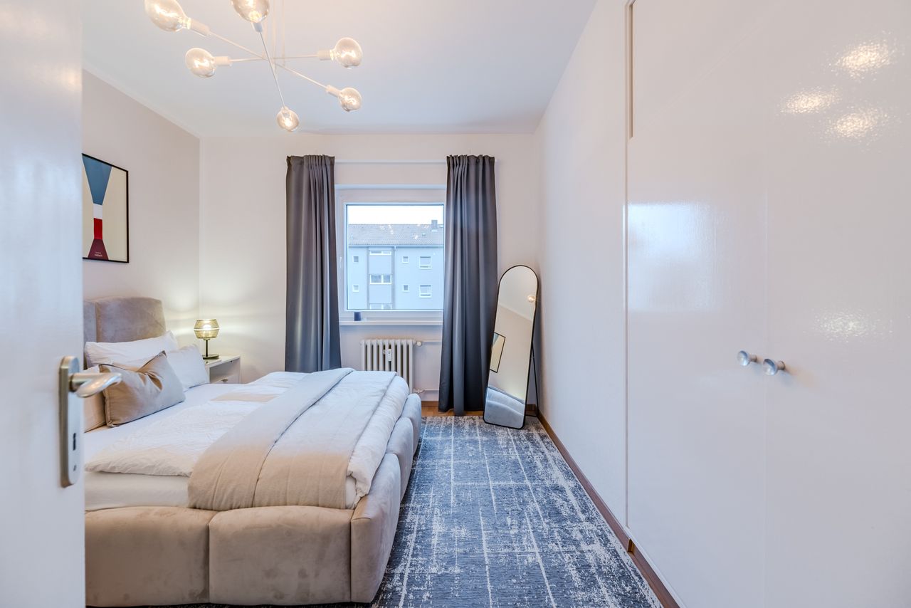 Natural light & style: Spacious 2 bedroom apartment with balcony