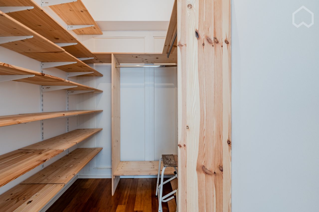 Stunning Maisonette Apartment in Prime Prenzlauer Berg Location