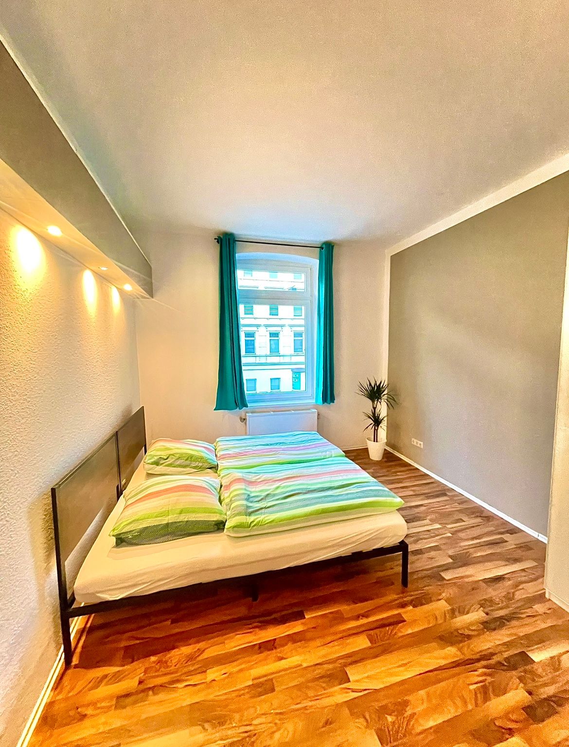 Lovely, charming suite in Düsseldorf