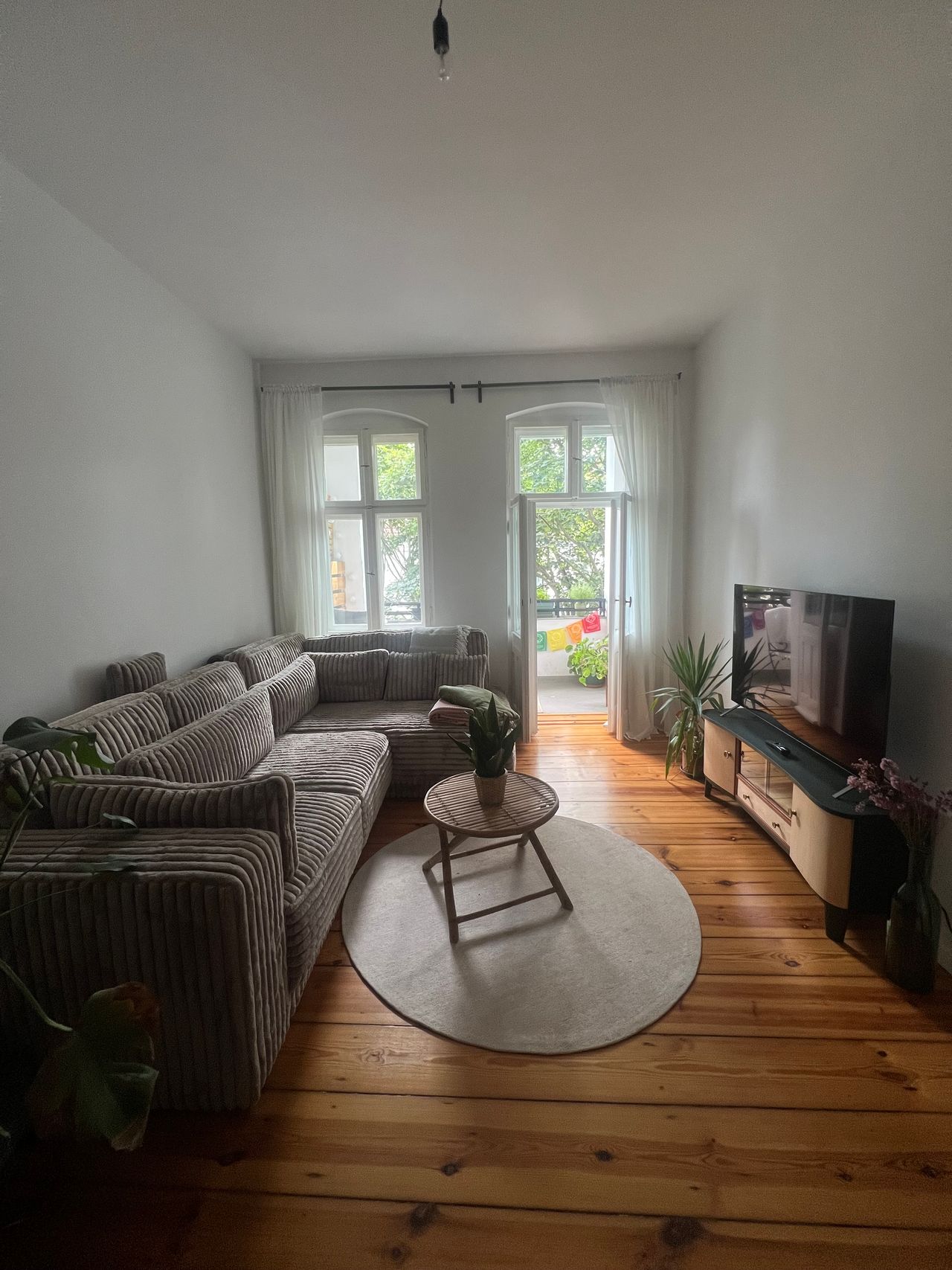 Spacious and nice apartment (Prenzlauer Berg)