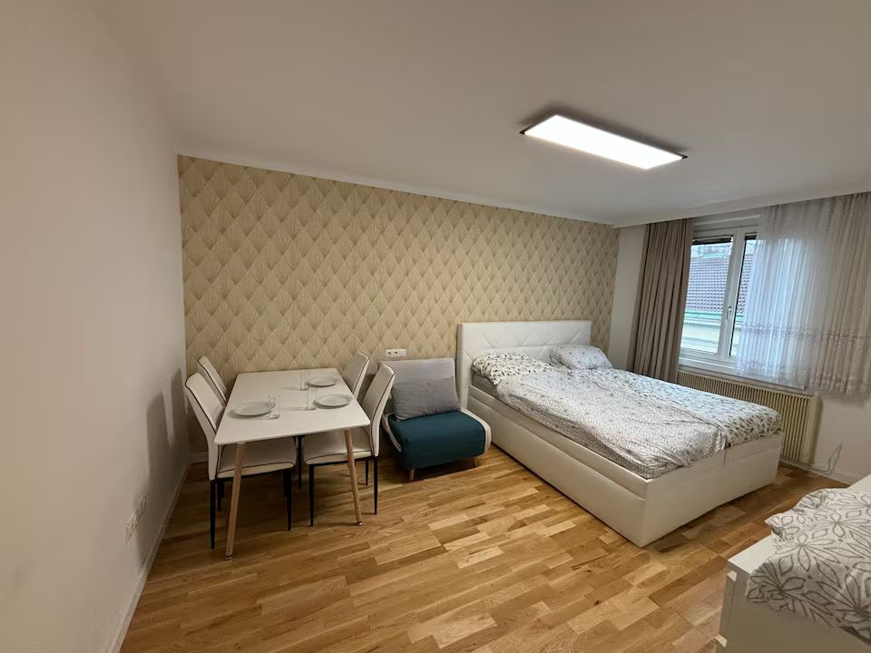 Extravagant serviced apartment