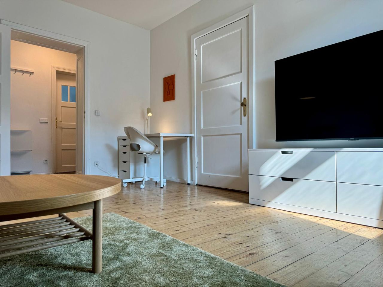 A beautiful and sunny flat, in a top location in Mitte