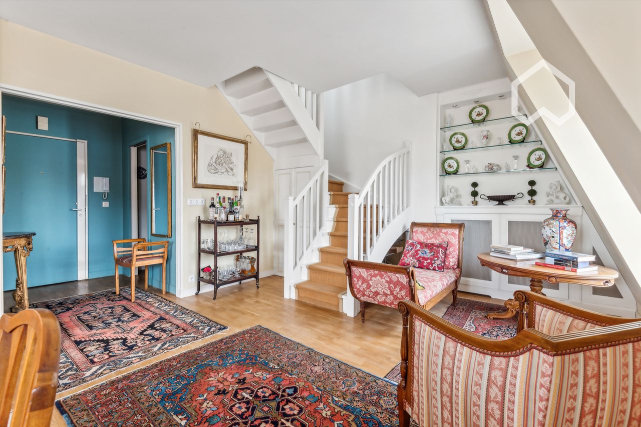Charming, freshly renovated three bedroom duplex apartment