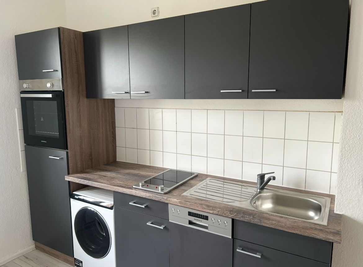 Bright, newly furnished apartment in a green, central location