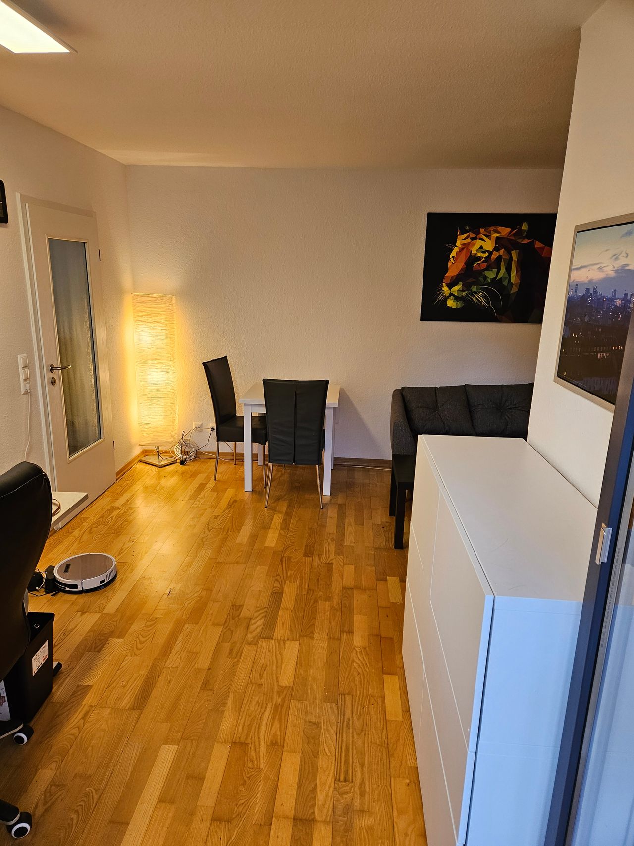 Cozy 3-room apartment close to Skyline Plaza - in the heart of Frankfurt
