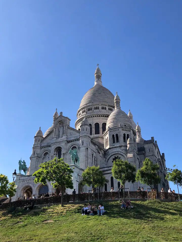 Montmartre-Sacré coeur, arty gem with a view