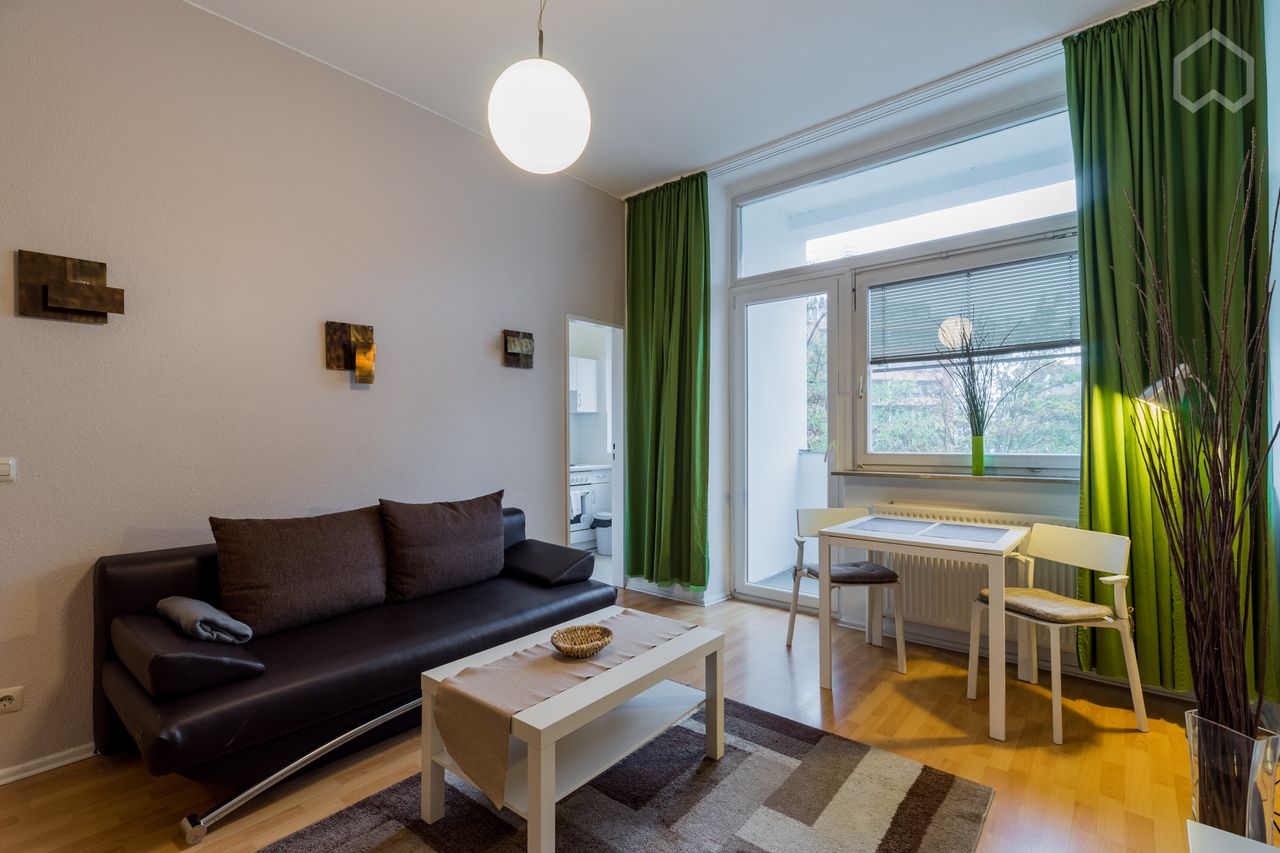 Awesome home in Kreuzberg close to Check-Point-Charlie