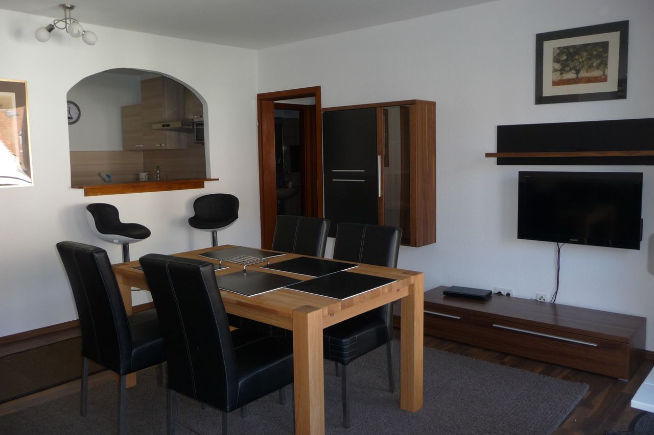 Beautiful west town apartment in Heidelberg with Gaisberg view!