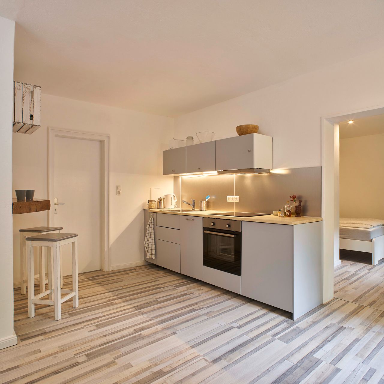 Modern, new suite in Mitte