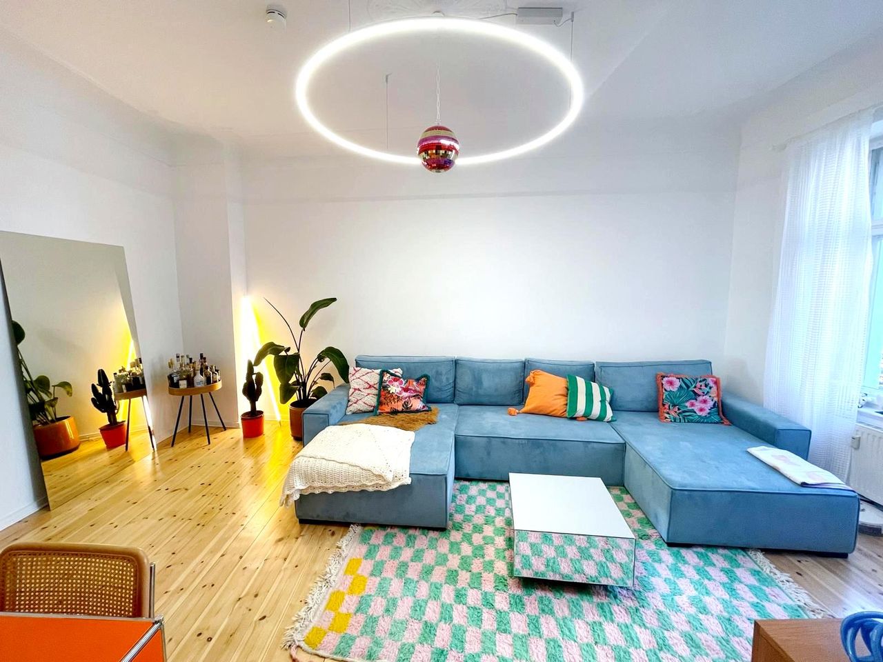 Exceptionally Beautiful and Spacious Fully Renovated Altbau Apartment in the Heart of Boxhagener Kiez with Underground Parking Space