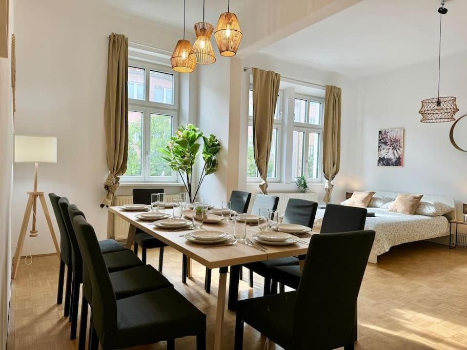 130 m2 Stylish 4 Bedroom Apartment