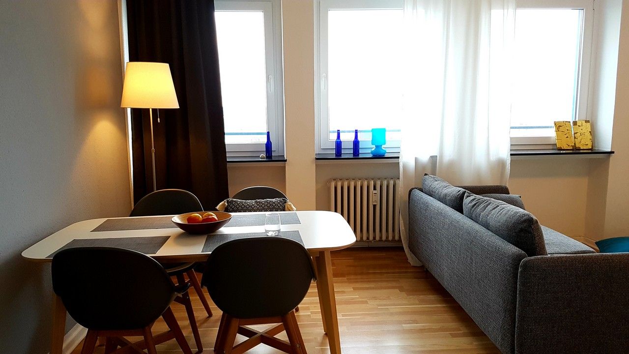 quit, centrally located 2 room apartment on the 10 th floor, barrier-free!