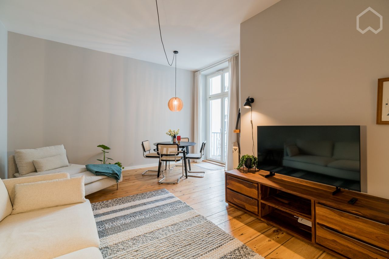 Fashionably furnished & fully furnished 2-room apartment in Prenzlauer Berg (Berlin)