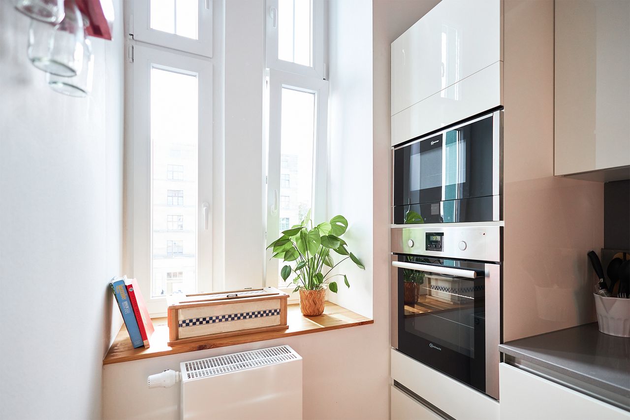 Bright and modern apartment with classic charm in Prenzlauer Berg