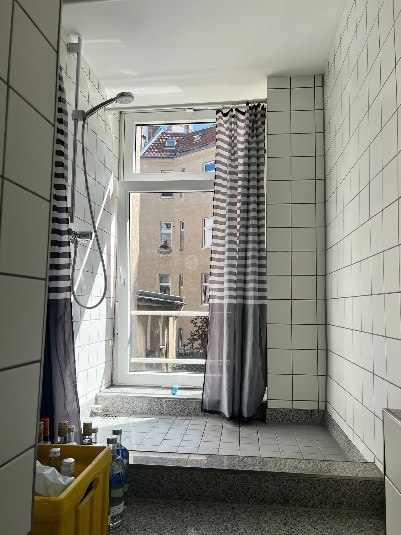 Spacious 3-room apartment in Berlin – 135 m² with balcony, fully furnished – available for 5 months