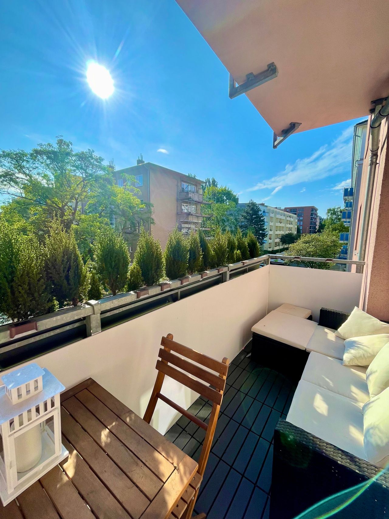 Exclusive 3-Room Apartment with Dream Balcony in the Heart of the City