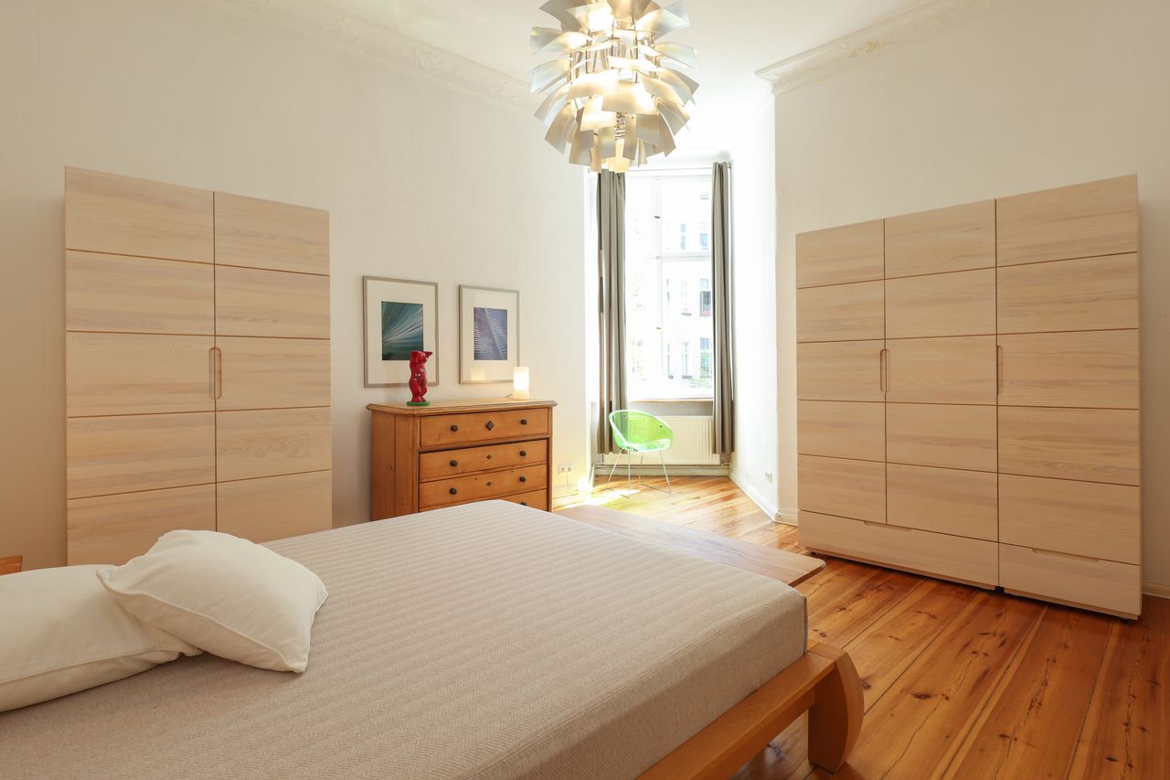 Comfortable  and sunny 2 room flat in Friedrichshain / Kreuzberg with south-west balcony