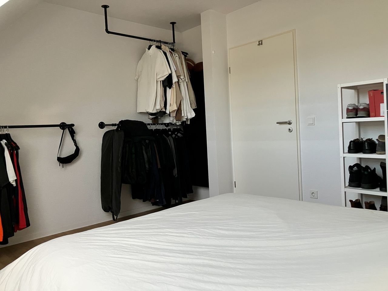 Furnished 52 sqm Attic Apartment in Cologne-Zollstock: Quiet, Cozy, and Well-Connected – Available April 2025