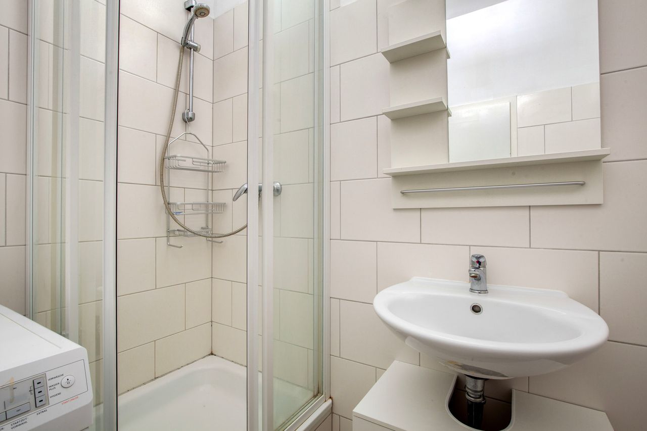 Luxe Kreuzberg 1BR, Fully Furnished & Equipped