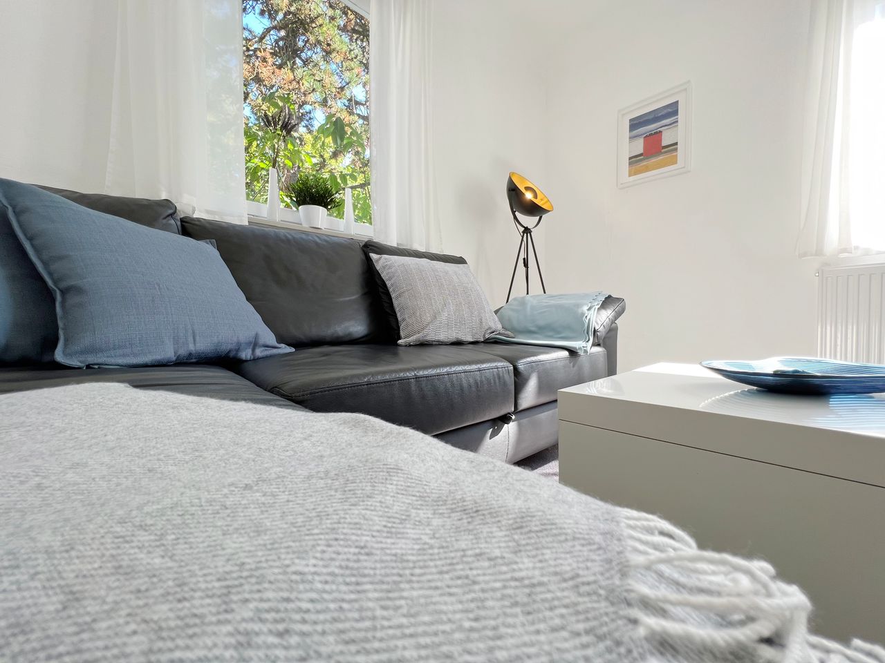 3 rooms | S-Bahn 500 m | Quiet+Central | terrace  | Patch Barracks
