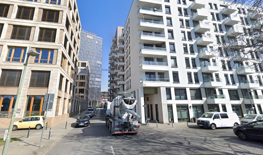 Apartment near Mercedes-Benz Arena Check availability at ( rentalstay. eu )