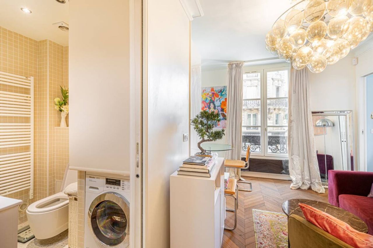 Charming 1-Bedroom Apartment - Parc Monceau 17th