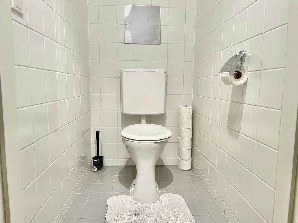 90 m2 Donau City Maisonette with Free Parking