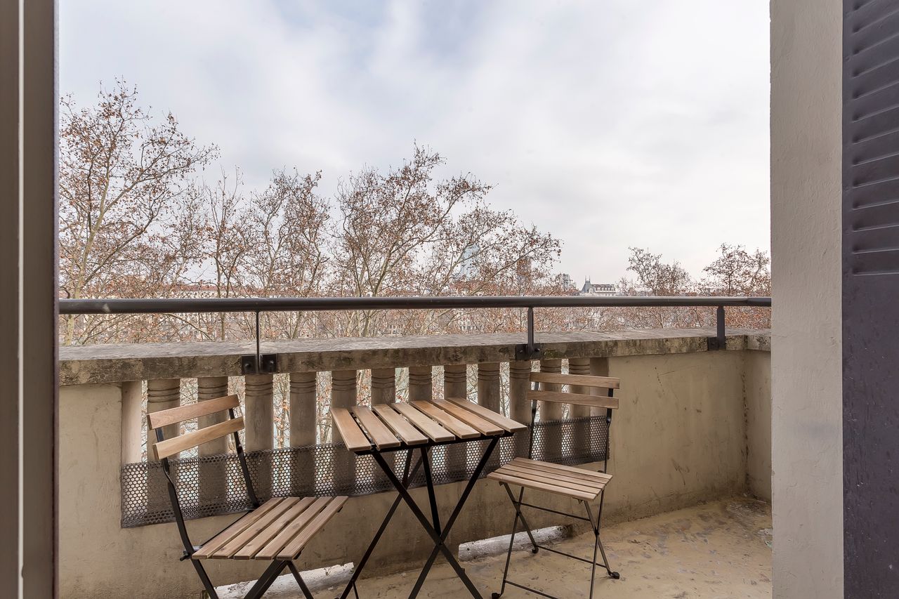 Bellevue - Balcony with view - Opera