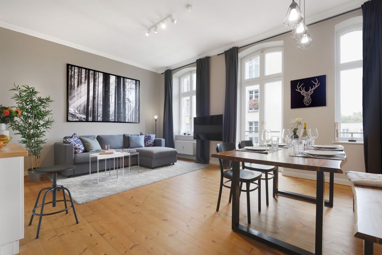 3-room new refurbished loft apartment with open kitchen, sunny balcony at Berlin - Mitte