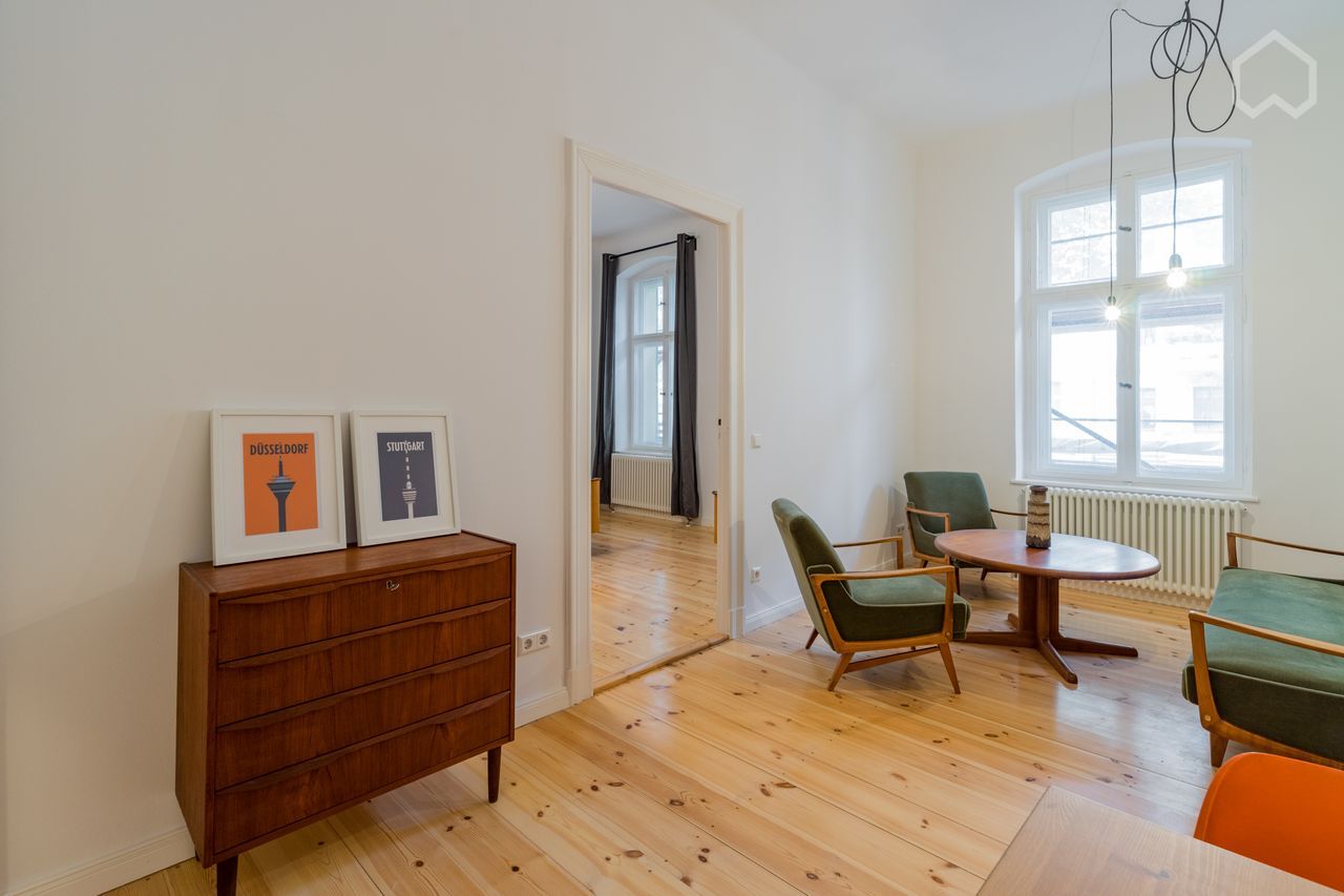 Spacious & awesome suite in Neukölln