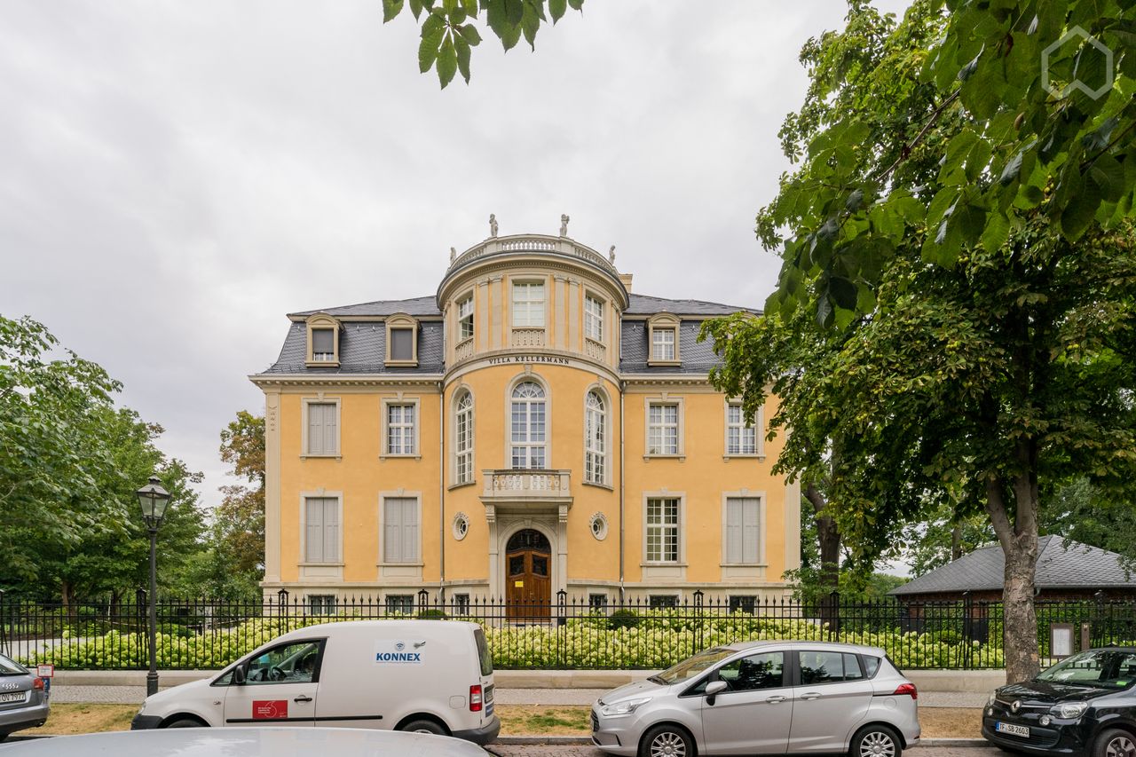 Upscale 1-room apartment in Villa am Heiligen See in Potsdam
