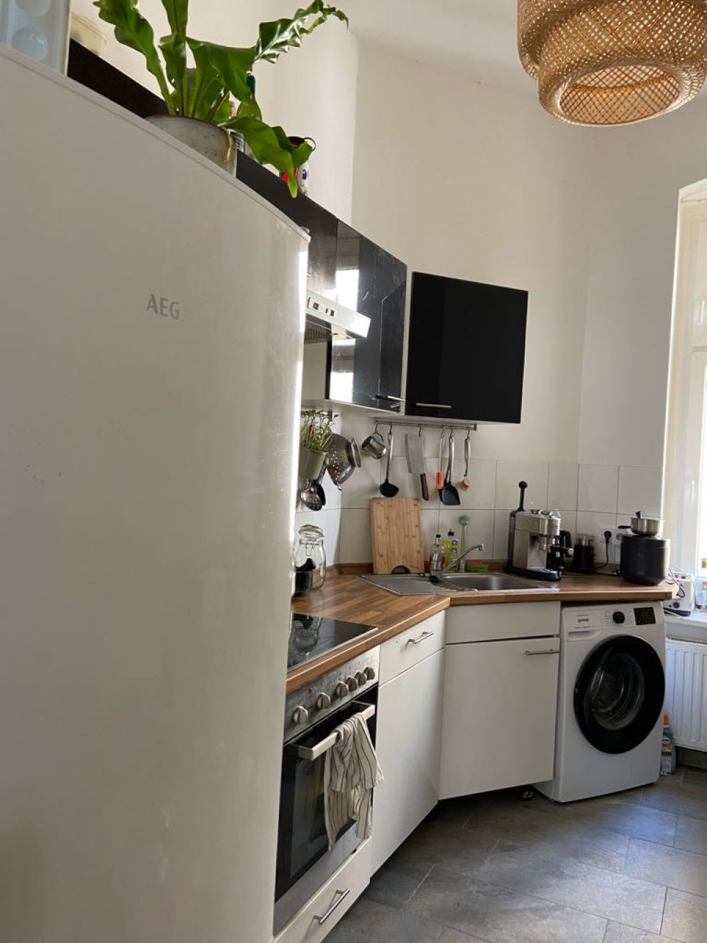 Renovated old building apartment 2,5 rooms in Prenzlauer Berg