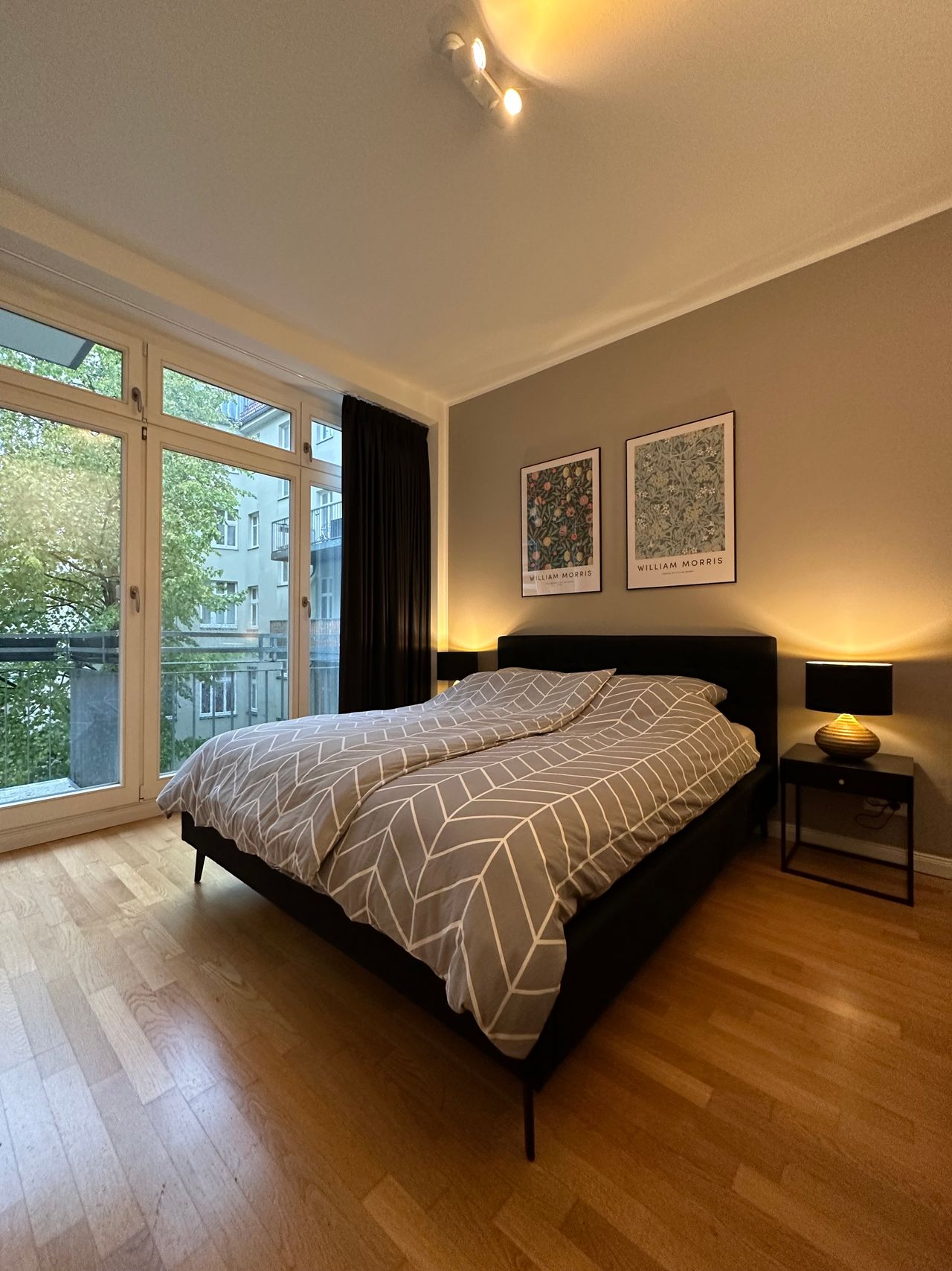 Beautiful 2-room apartment with balcony in a top location in Prenzlauer Berg