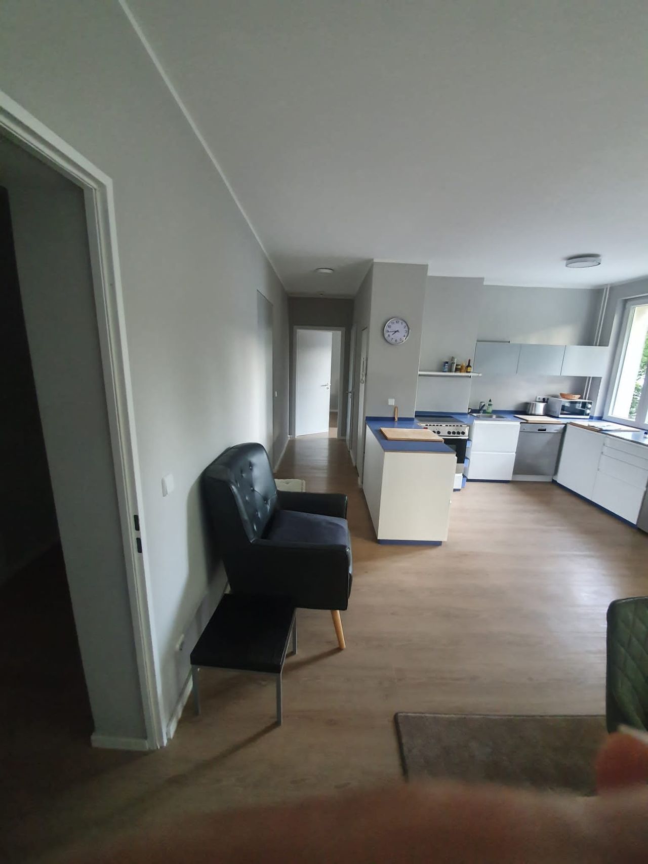 Comfortable and spacious apartment with 4 bedrooms in Berlin