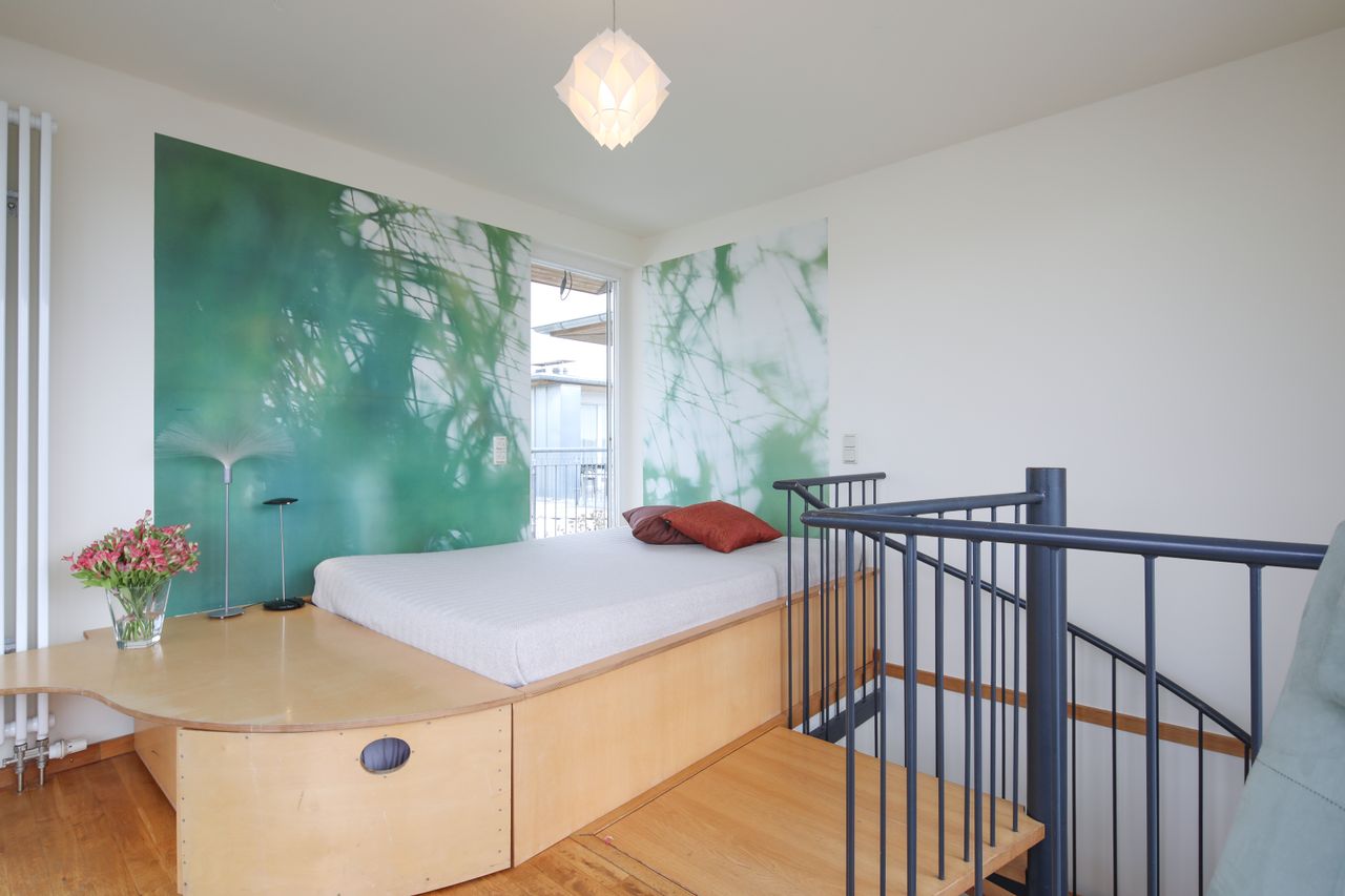 Light flooded 3 room duplex apartment with large roof terrace in the middle of trendy Boxhagener Platz in Friedrichshain