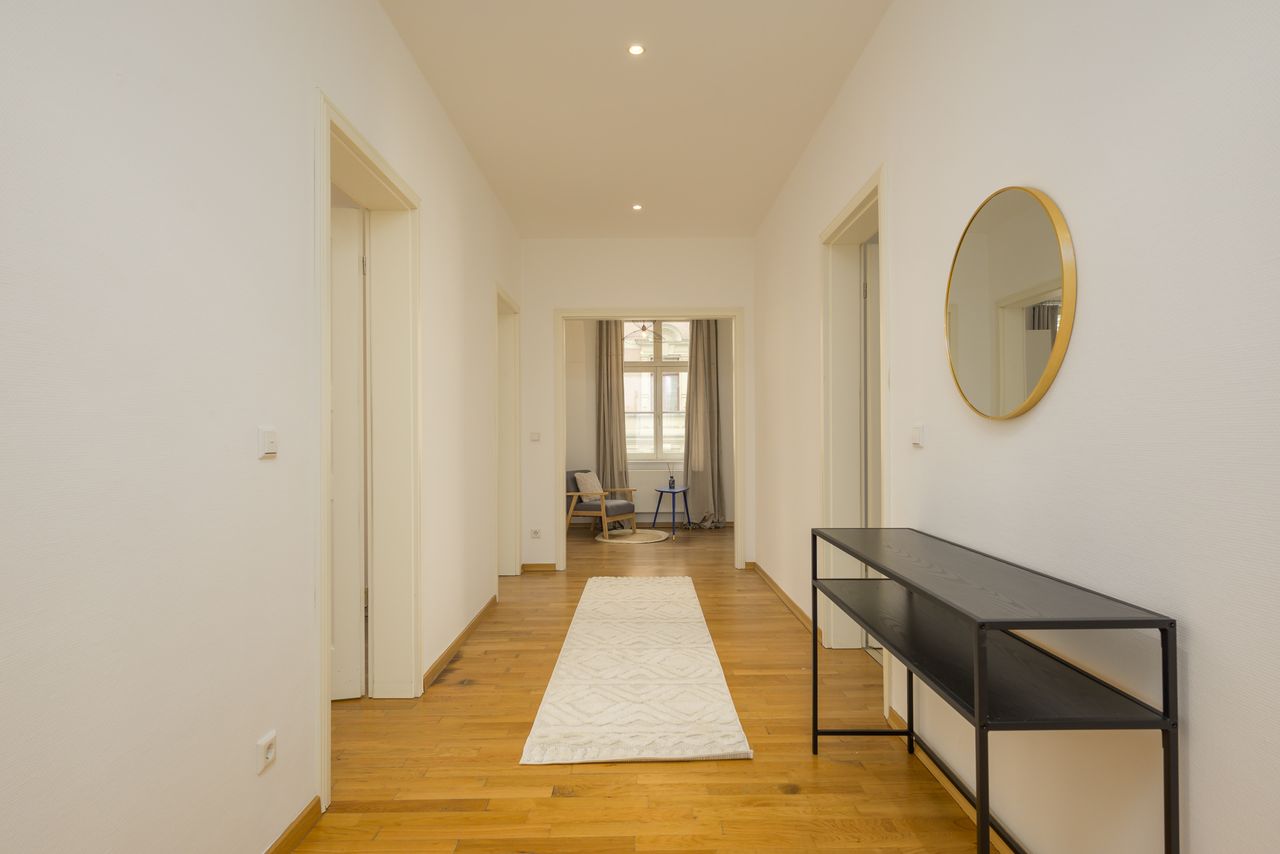 SPACIOUS 3 BEDROOM APARTMENT IN THE CENTER OF LEIPZIG