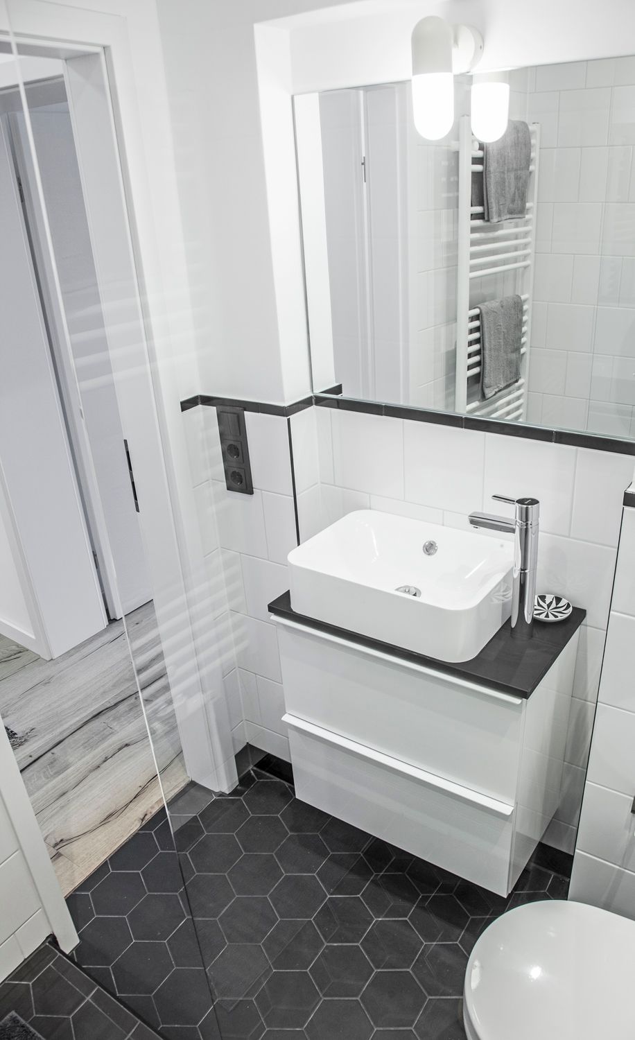 *****Möblierte Designer-Wohnung am Volksgarten*****