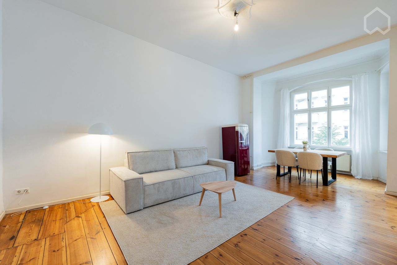 Charming Apartment in a Central Location near Boxi, Friedrichshain