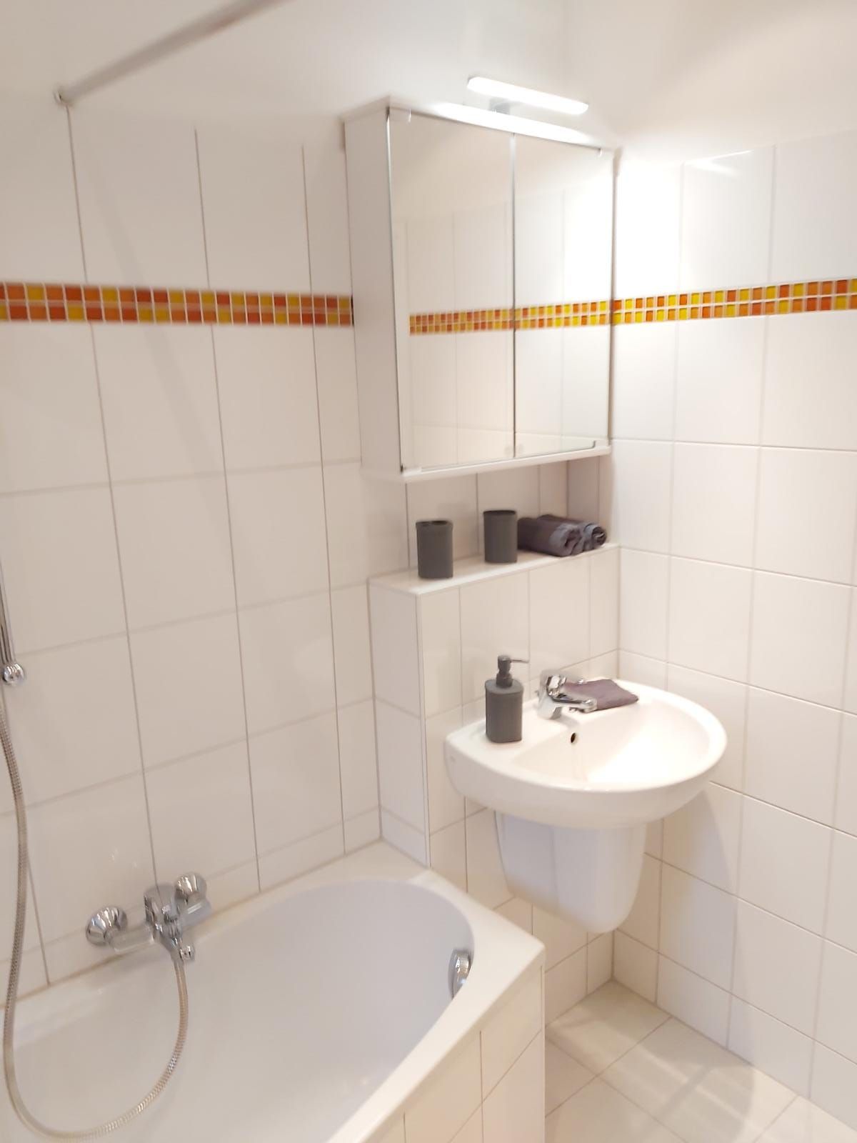 Fantastically newly renovated in the western part of Berlin (Steglitz)