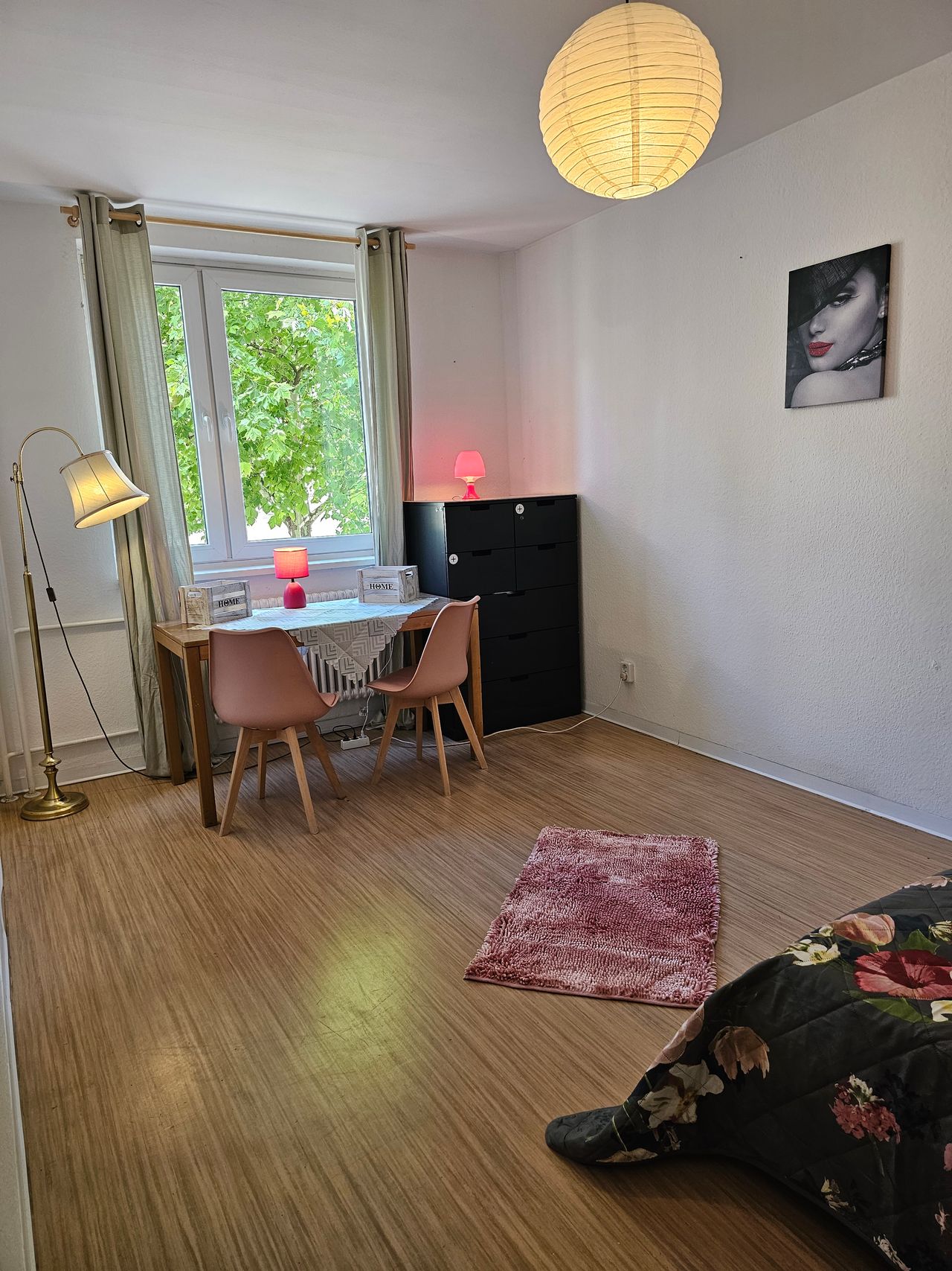 Berlin-Mitte: 2 room apartment with balcony
