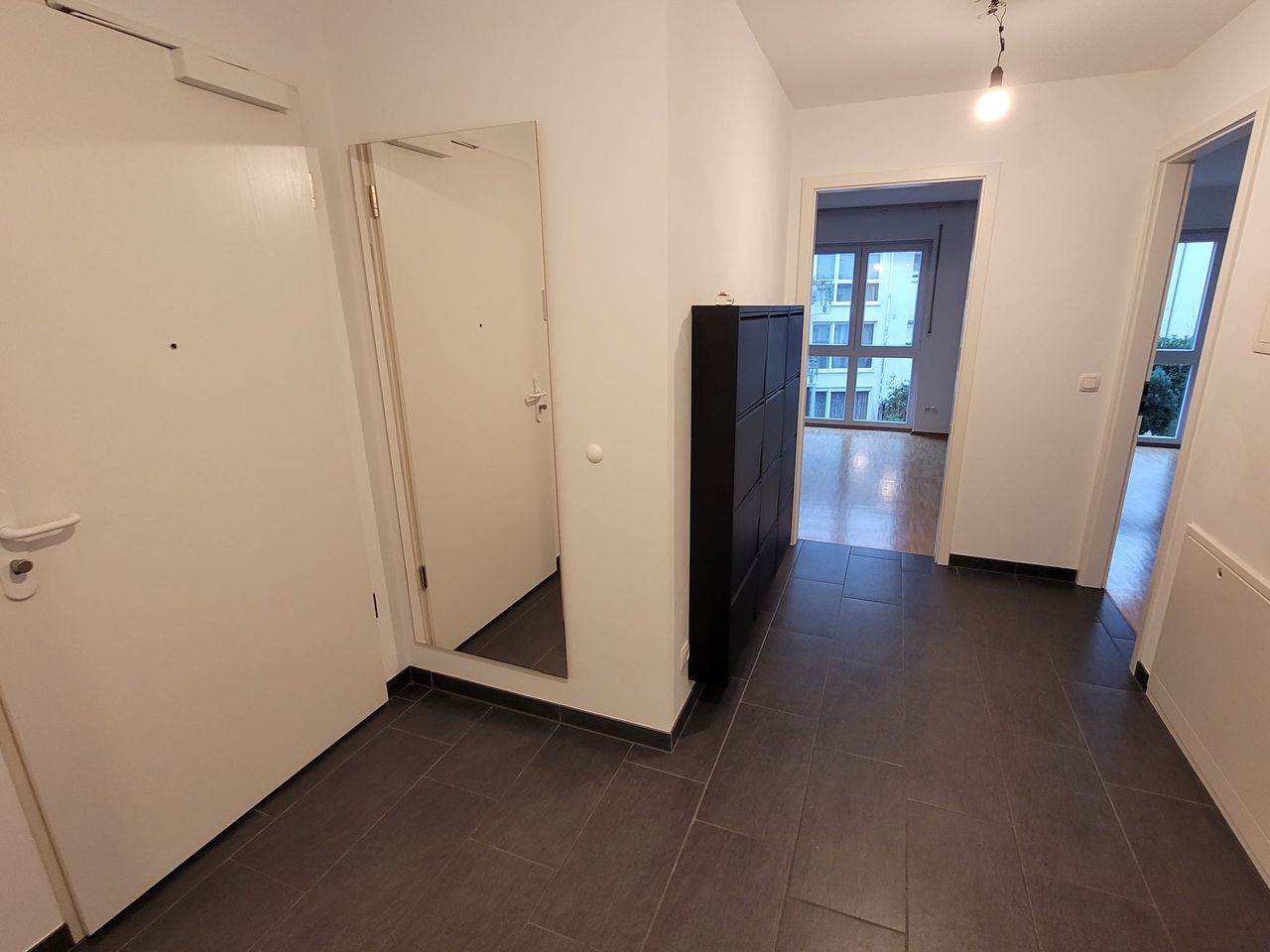 Spacious furnished coliving apartment in Frankfurt – EUR 950 ALL INCLUSIVE for 1 person