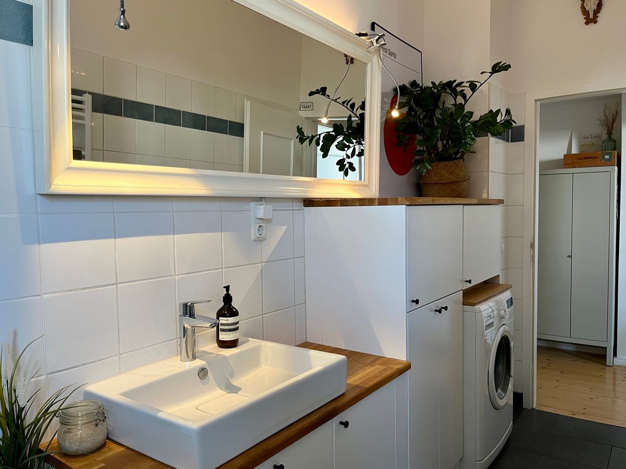 Lovely furnished and renovated 2-room apartment in perfect location in Prenzlauer Berg