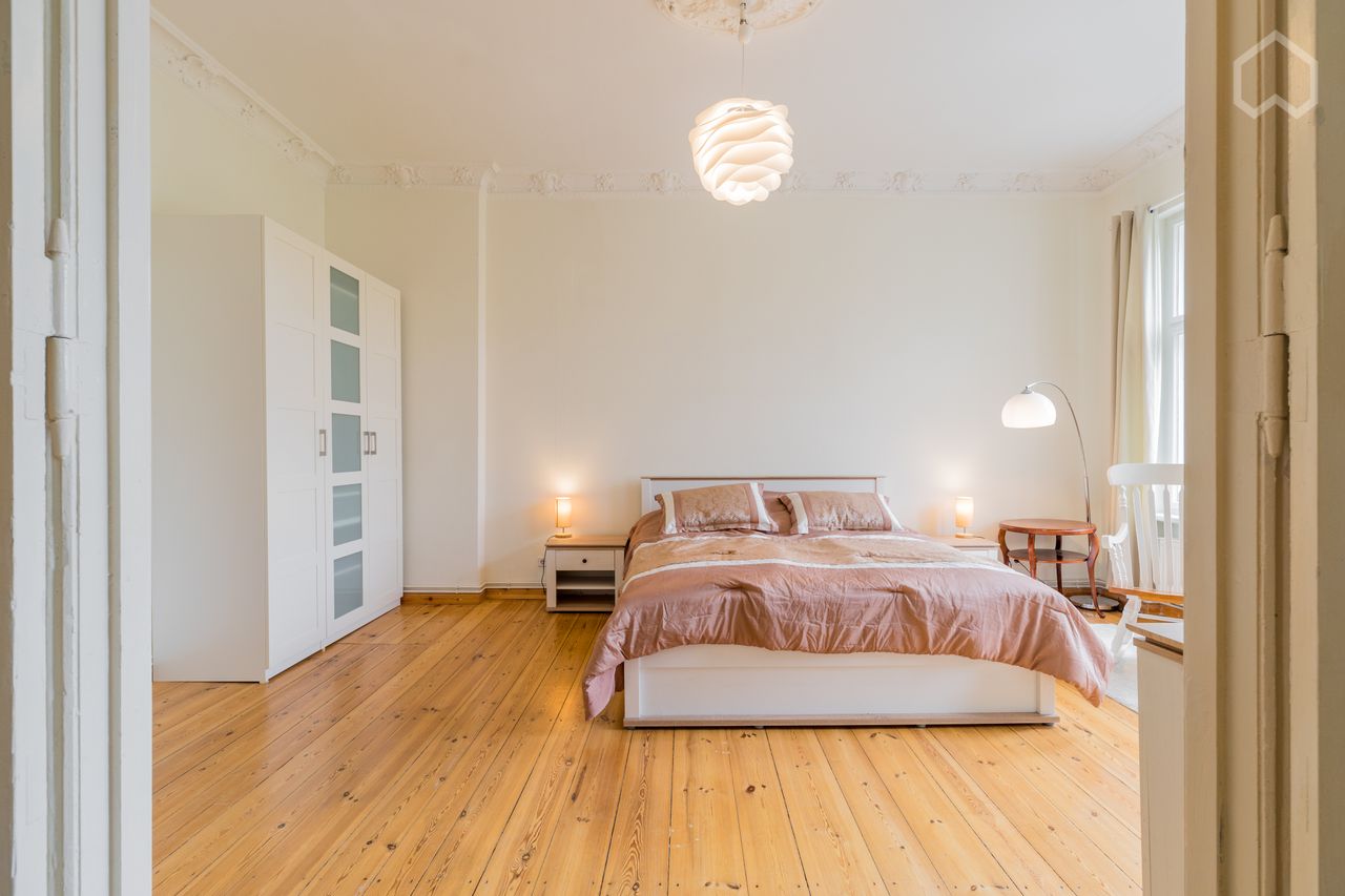 Beautiful 3 bedroom/2 bathroom flat with 2 balkonies in Schöneberg