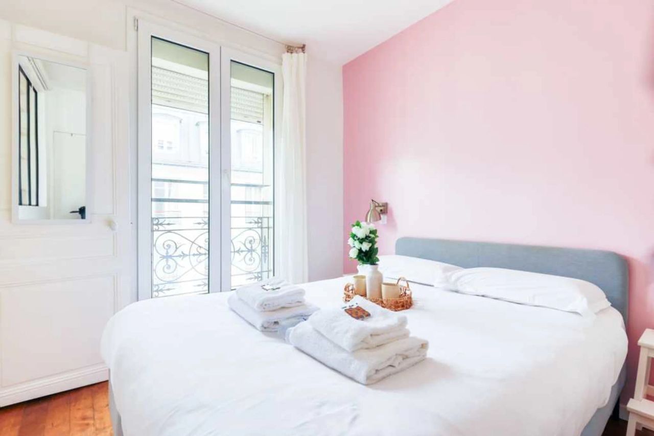Charming flat in the heart of the 18th arrondissement of Paris